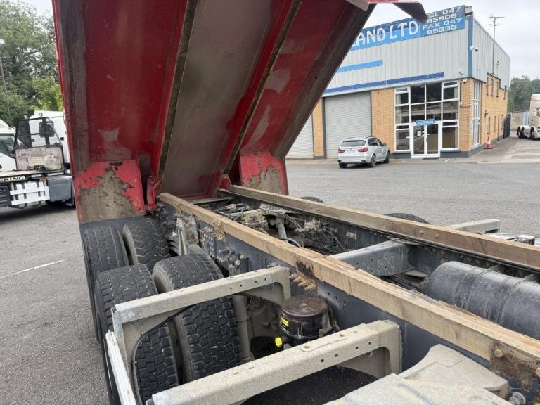 2022 RENAULT K440 8X4 32T TIPPER