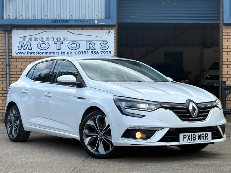 ** TOP SPEC ** 2018 (18) Renault Megane 1.5 dCi Signature Nav 5 door hatchback