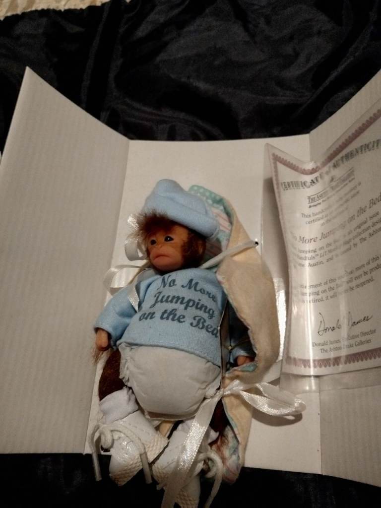 Ashton drake galleries little monkey with certificate in box 