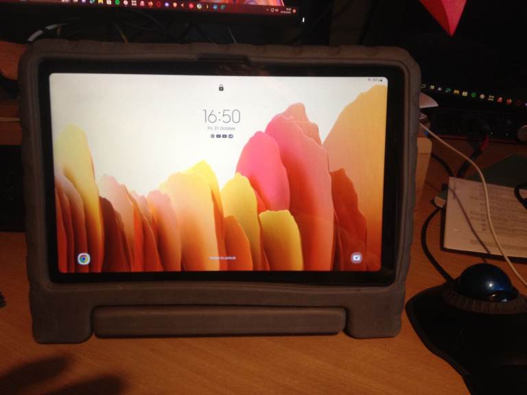 Samsung Galxay Tablet A7 sm-t500