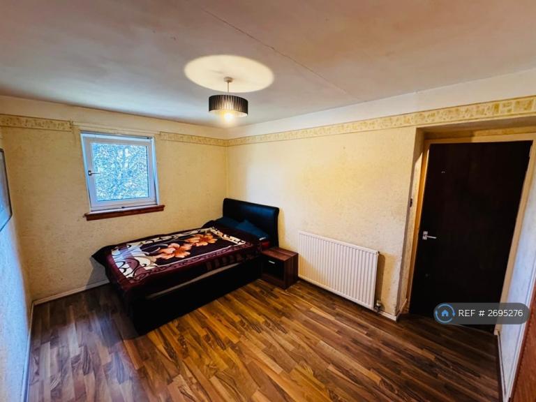 2 bedroom flat in Gordons Mills Road, Aberdeen, AB24 (2 bed) (#2695276)