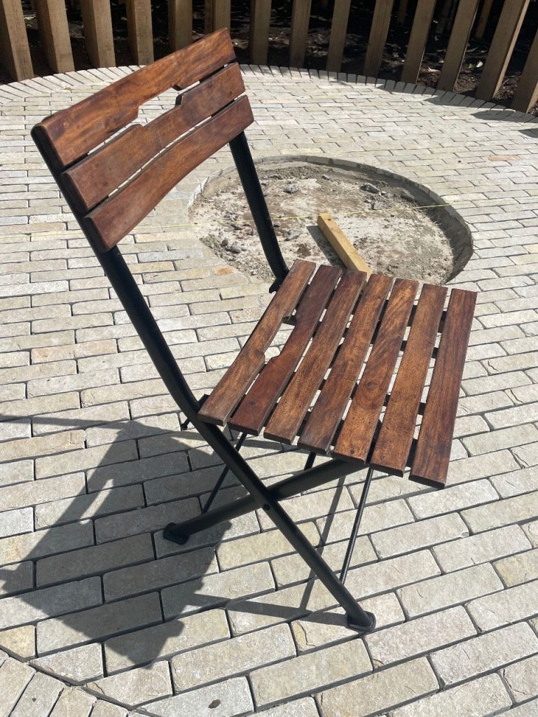 Foldable wood and metal chair