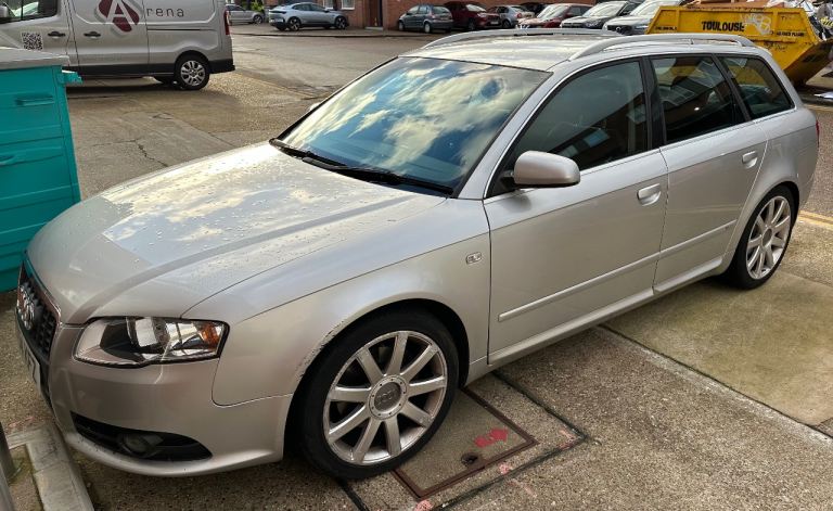 Audi A4 2005 Estate Petrol Non Runner/ Spares / 