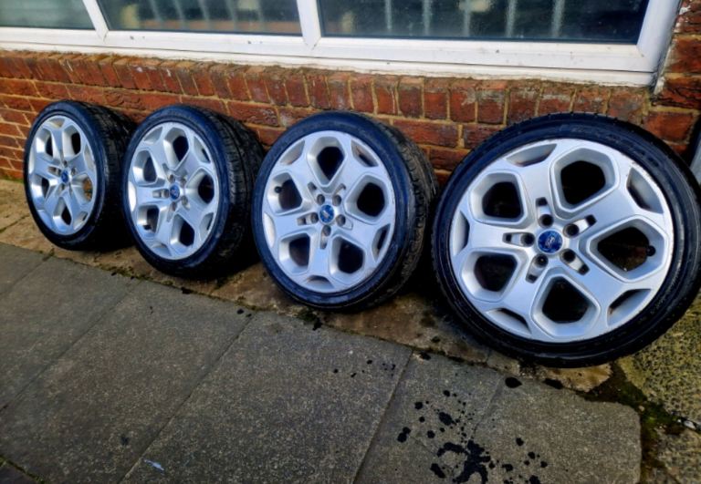 18” mondeo ST alloy wheels fit connect and focus  c max s max