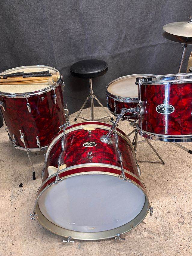 Vintage John Grey & Sons Broadway Drum Kit