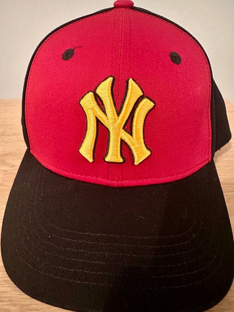 NY Yankees Harry Potter Gryffindor baseball cap *rare!*