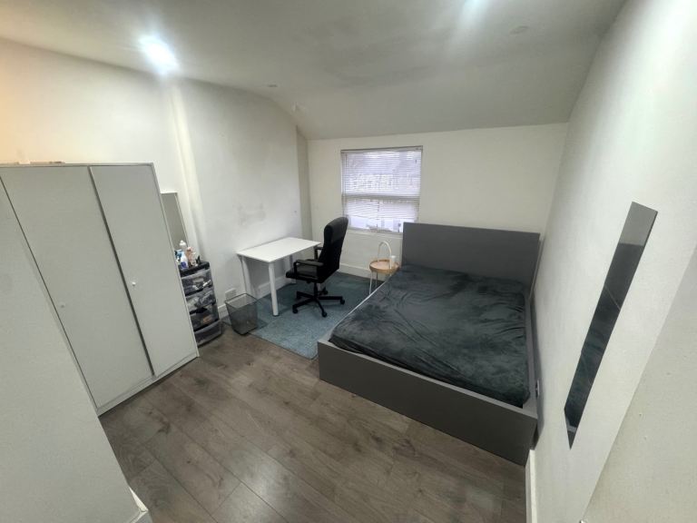 One big bedroom preferably female short term rent