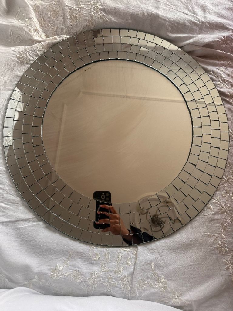 FREE Circle Mirror