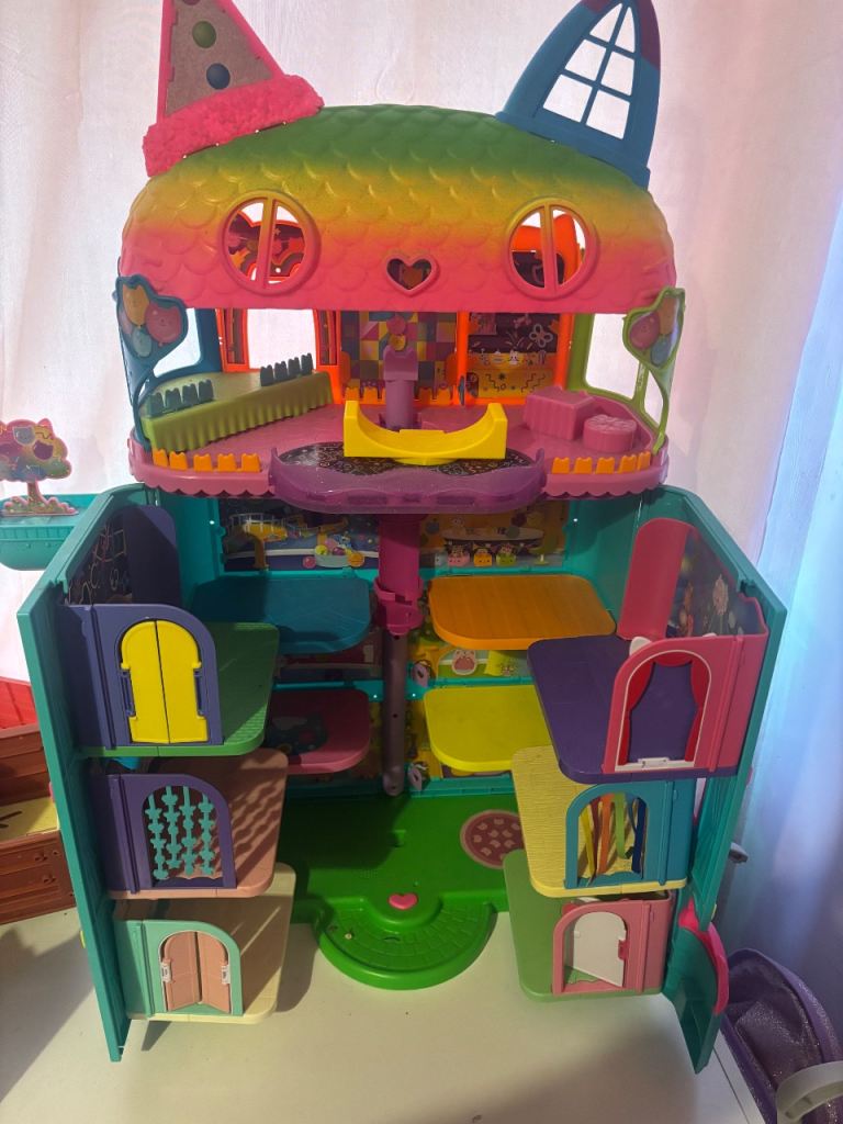 image for Gabbys dollhouse bigger version 