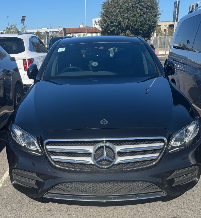 Mercedes Benz E300de plug-in hybrid 2020 PCO suitable
