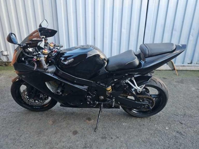 Suzuki GSXR1000 K3 '2003' BREMBO FRONT CALIPERS/M-CYL/GP SILENCER/COMFY SEAT