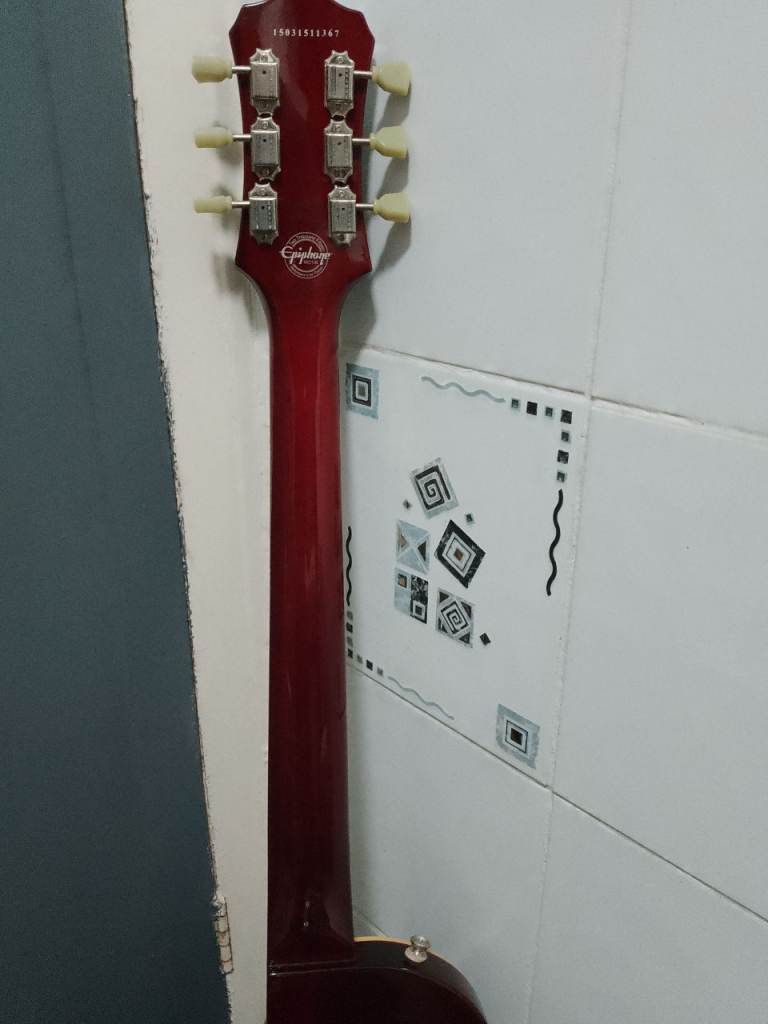 2015 Epiphone blueshawk deluxe