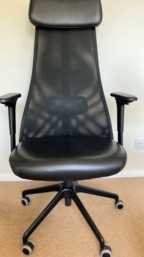 Black Ergonomic Office Chair – Good Condition