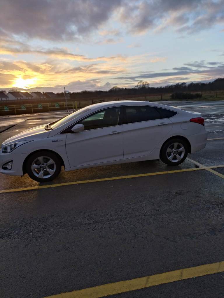 Hyundai, I40, Saloon, 2012, Manual, 1685 (cc), 4 doors