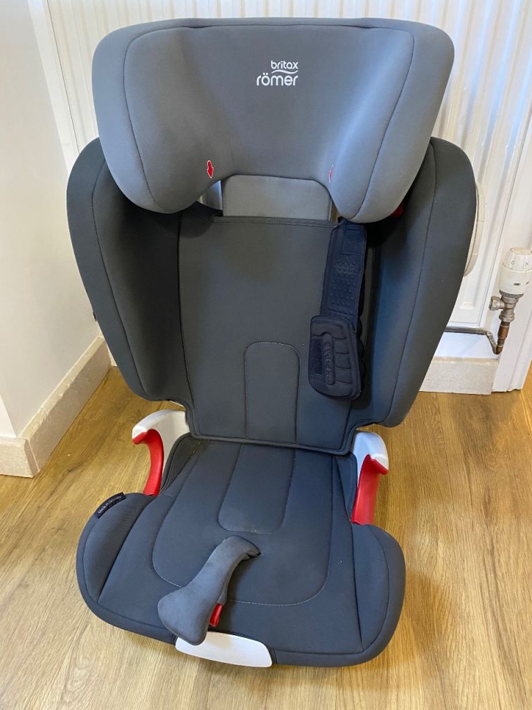 Britax Römer Car Seat – Grey, Good Condition