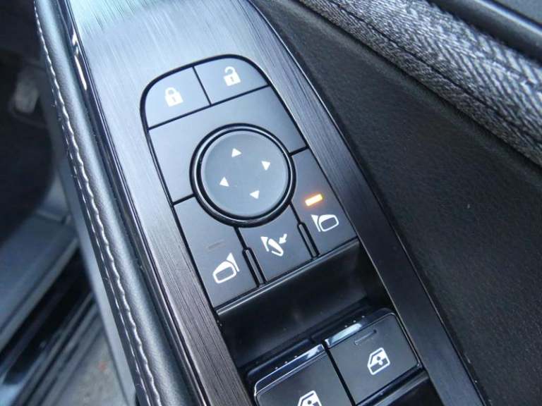 2023 Nissan X-Trail HYBRID AUTOMATIC 1.5 h e-POWER N-Connecta SUV 5dr Petrol Hybrid Auto Euro 6 S...