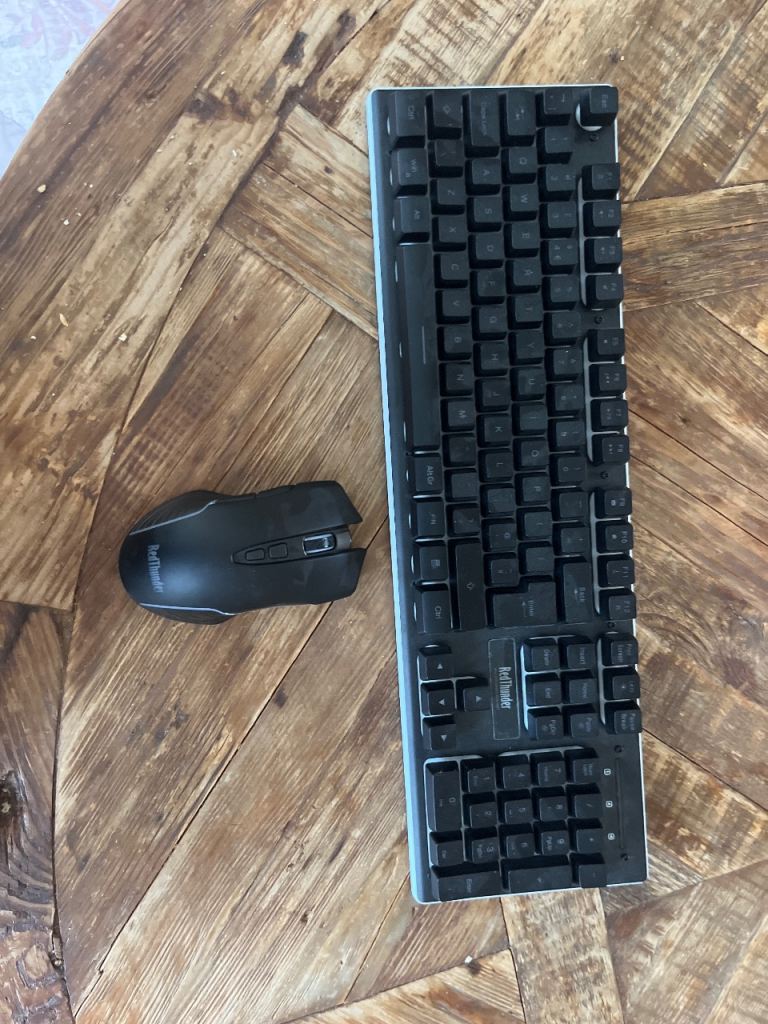 Red thunder led keyboard and mouse bundle