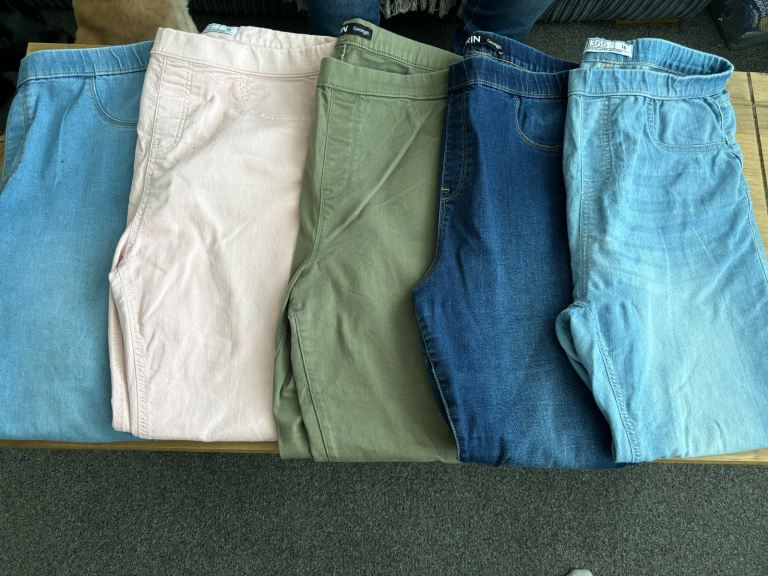 5 pairs woman’s jeggings size 16