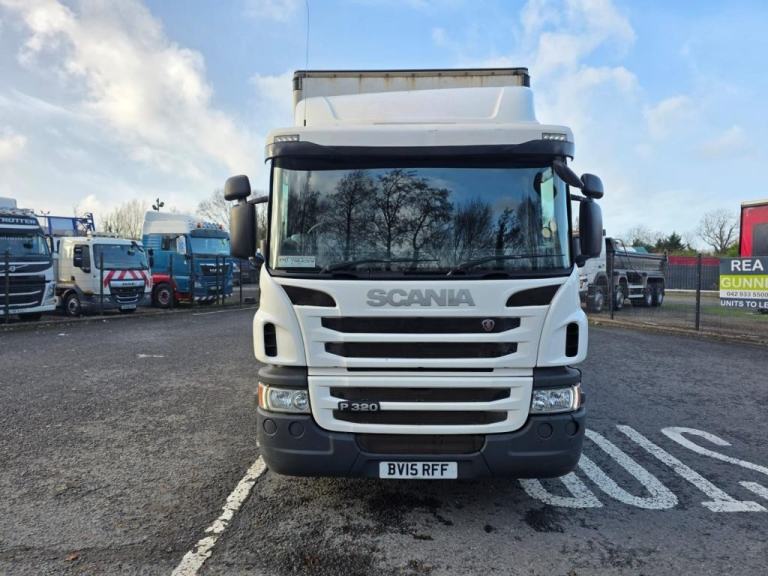 2015 Scania P320 6X2 Twin Wheel 27ft Curtainsider Body