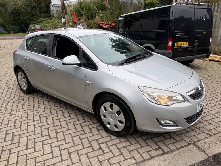 Vauxhall, ASTRA, Hatchback, 2010, Manual, 1598 (cc), 5 doors