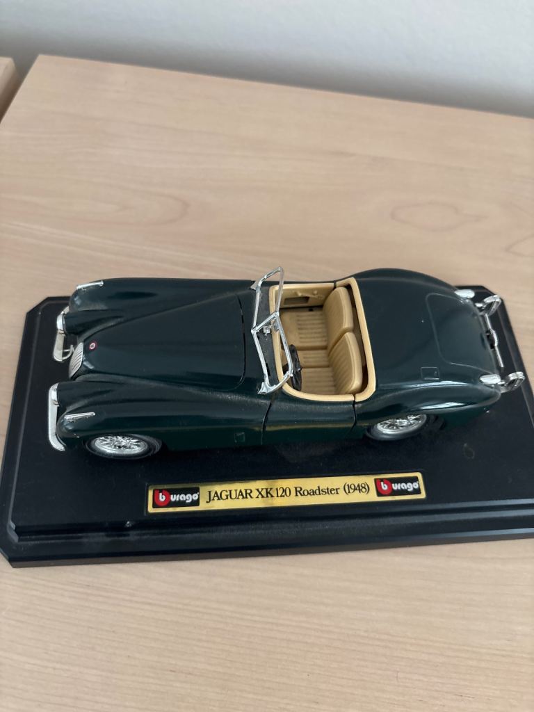 Model Classic car Jaguar XK 120