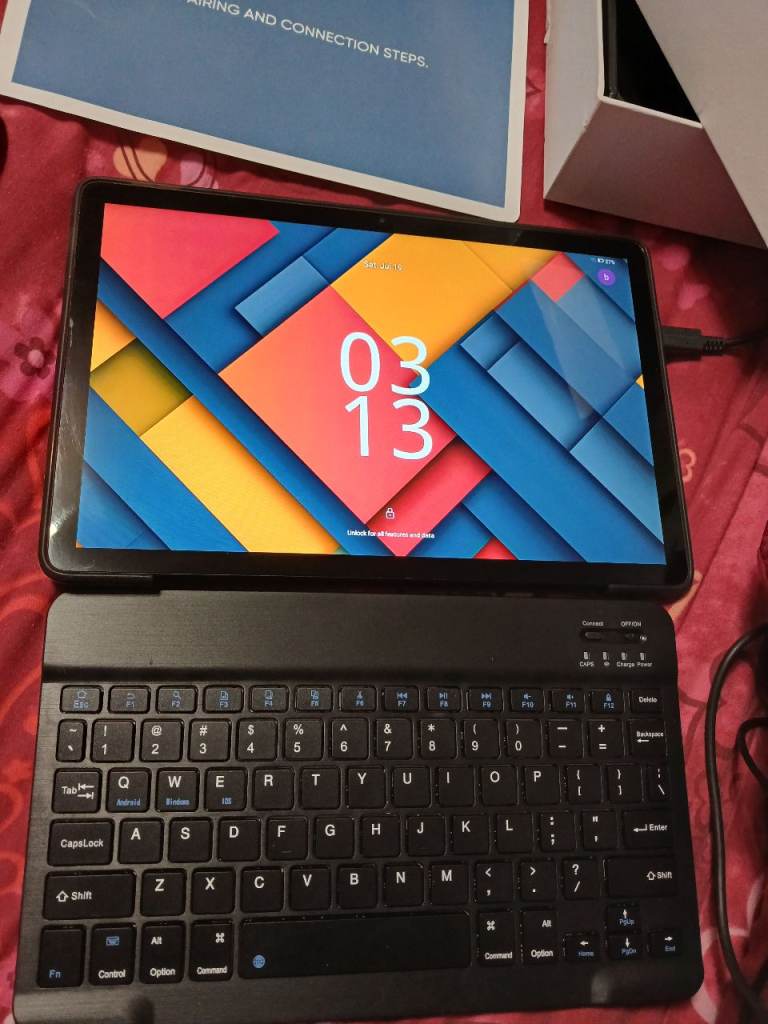 11-inch Tablet with Keyboard – As Good As New
