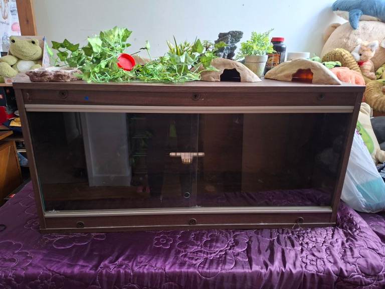 VIVEXOTIC medium vivarium dark wood 