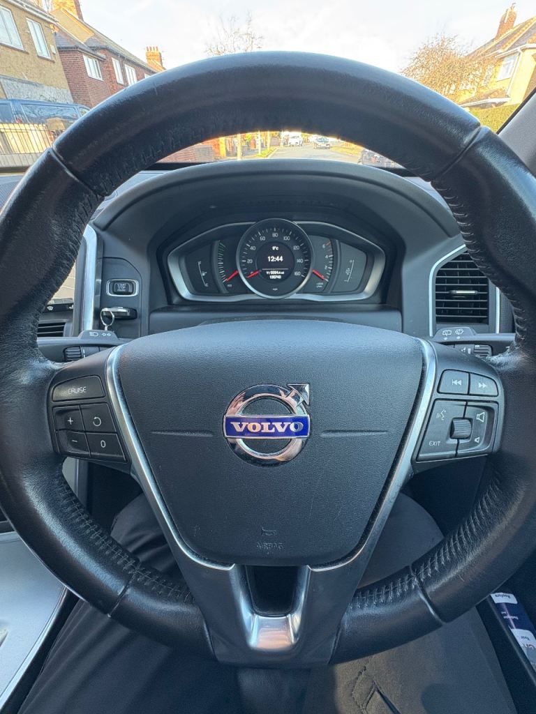 2017 VOLVO XC60 2.0 D4 SE NAV 135K FSH