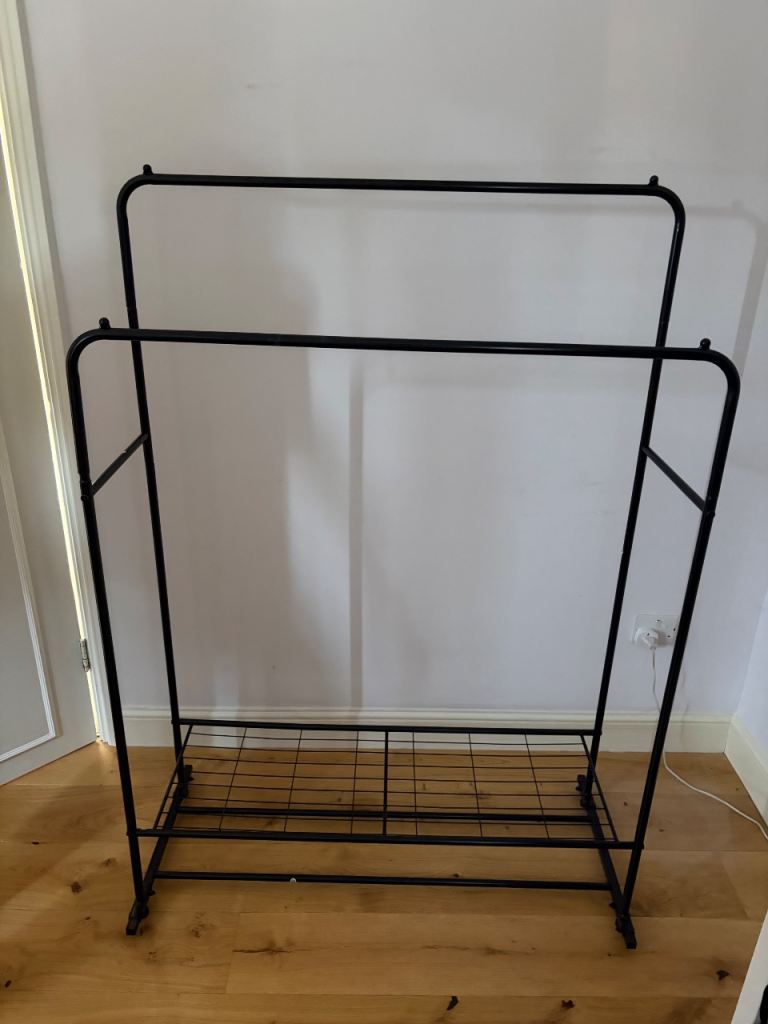 Double Hanging Rail for Clothes 