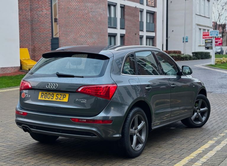 Automatic S-Line Quattro, Audi, Q5, Estate, 2009, Semi-Auto, 1968 (cc), 5 doors