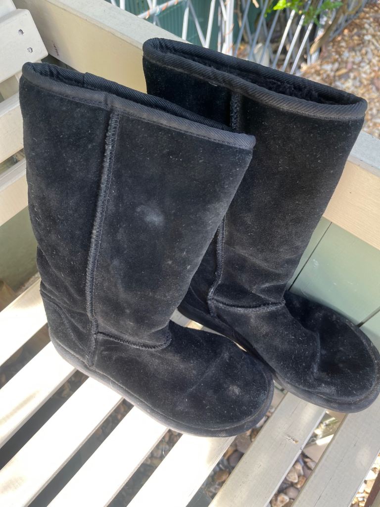 Black Mid Calf Suede Boots fleece lined.