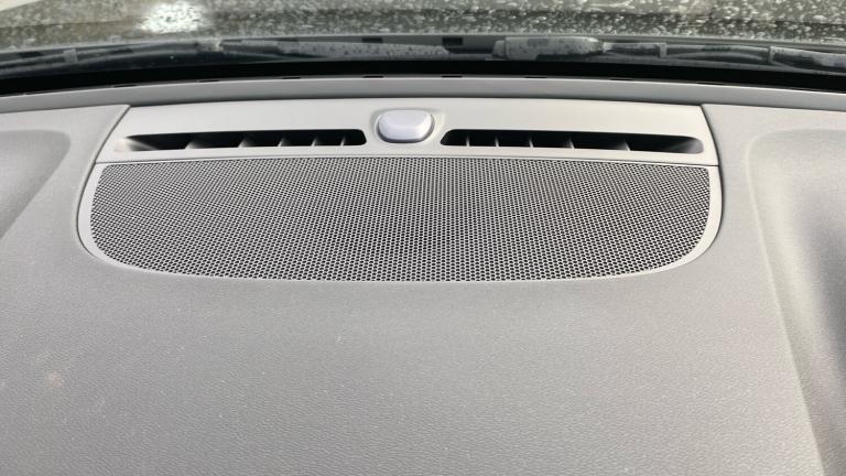 2025 Volvo XC40 2.0 B3P Plus Dark 5dr Auto Petrol Estate Estate Petrol Automatic