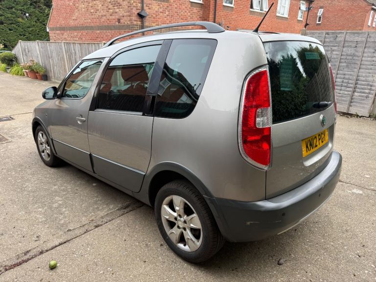 Skoda, ROOMSTER, MPV, 2012, Manual, 1598 (cc), 5 doors