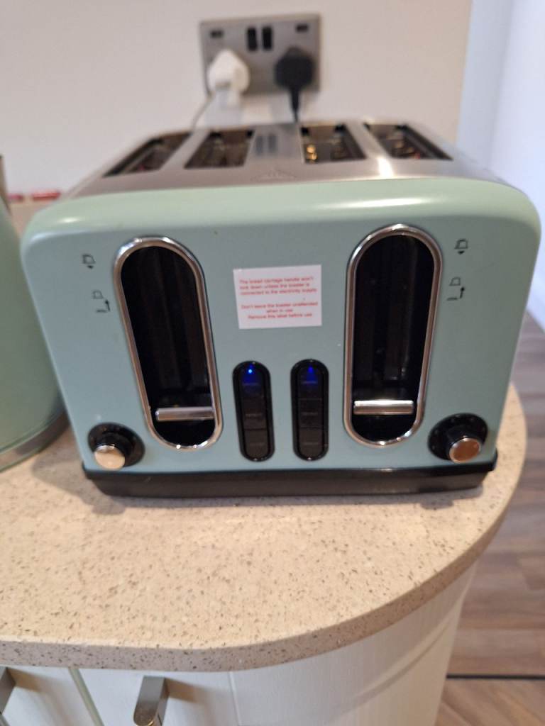 Toaster 