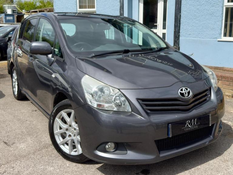 2010 Toyota Verso 2.0 D-4D T Spirit 5dr MPV DIESEL Manual