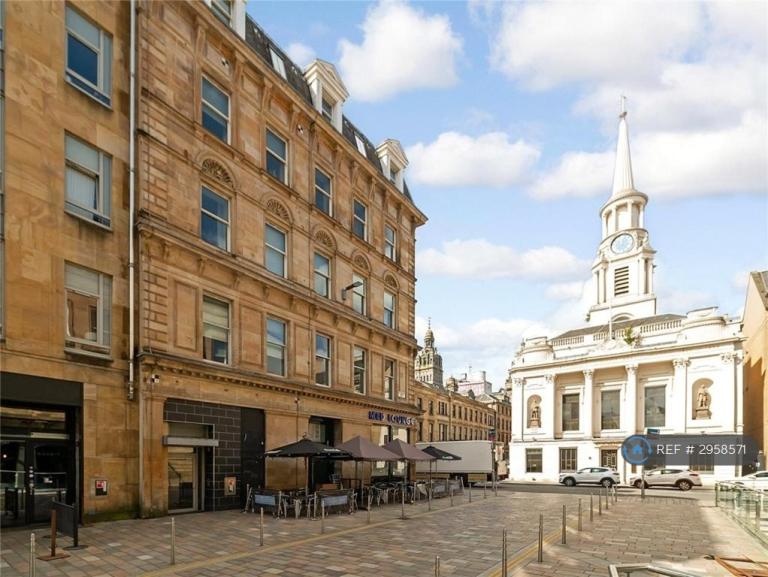 2 bedroom flat in Hutcheson Street, Glasgow, G1 (2 bed) (#2958571)