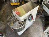 NEW ITALIAN 20 LT DOUGH MIXER CAFE RESTAURANT PIZZA BAKERY  KITCHEN SHOP CATERING COMMERCIAL 