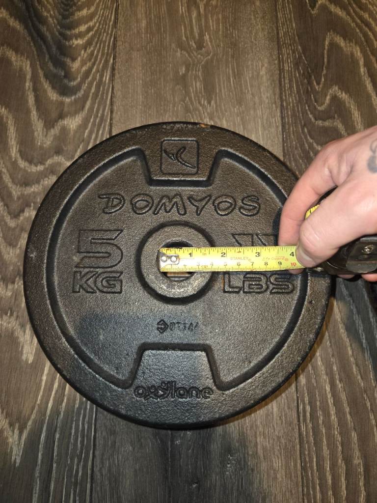 80KG 1” Cast Iron Weight Plates – 4x 5KG Domyos + 8x 5KG + 2x 10KG – Home Gym
