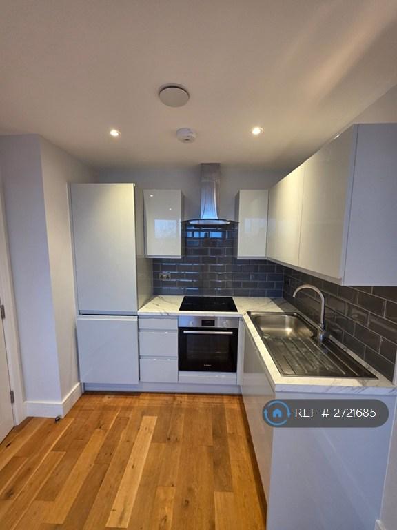 1 bedroom flat in Mitchell House, Eastleigh, SO50 (1 bed) (#2721685)