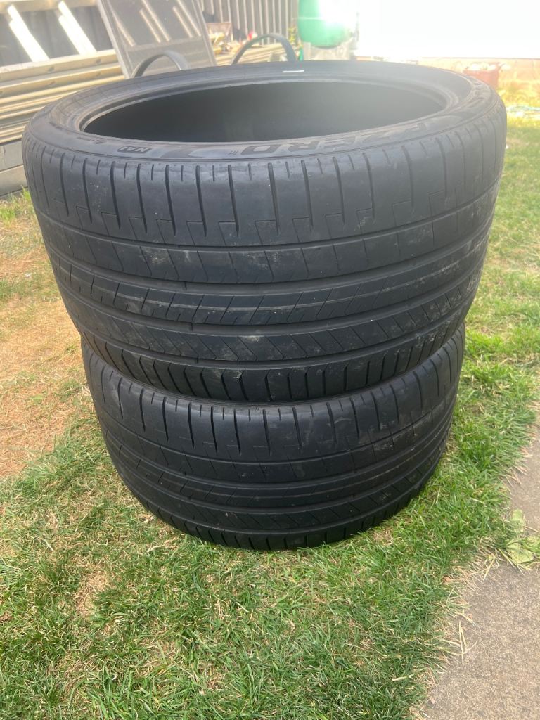 Pirelli PZero tyres 305/35/21