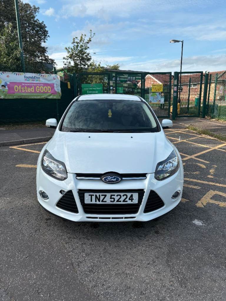 FORD FOCUS 1.0 PETROL 5 DOOR ECOBOOST 2013 LOW MILEAGE WET BELT REPLACED EXCELLENT CONDITION MANUAL