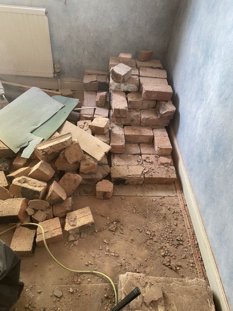 Reclaimed Bricks - Various Sizes, Fair Condition