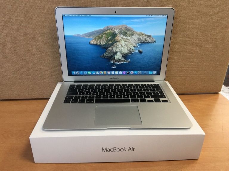 Apple MacBook Air 13.3 inch,Core i7, 8GB Ram 500 GB SSD Logic Pro X Photoshop After Affects