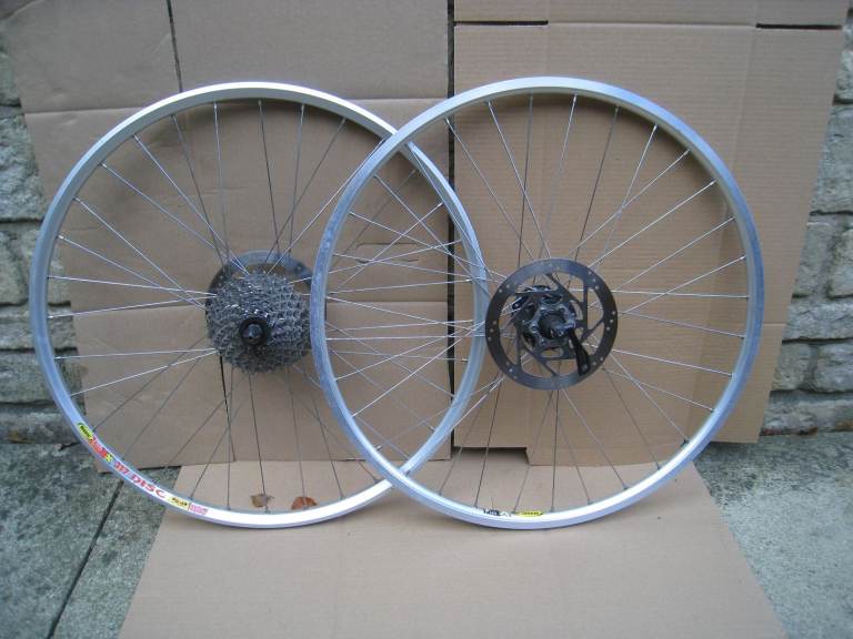 MAVIC mountain bike wheels 26 inch Disc / shimano deore hubs + deore rotors 