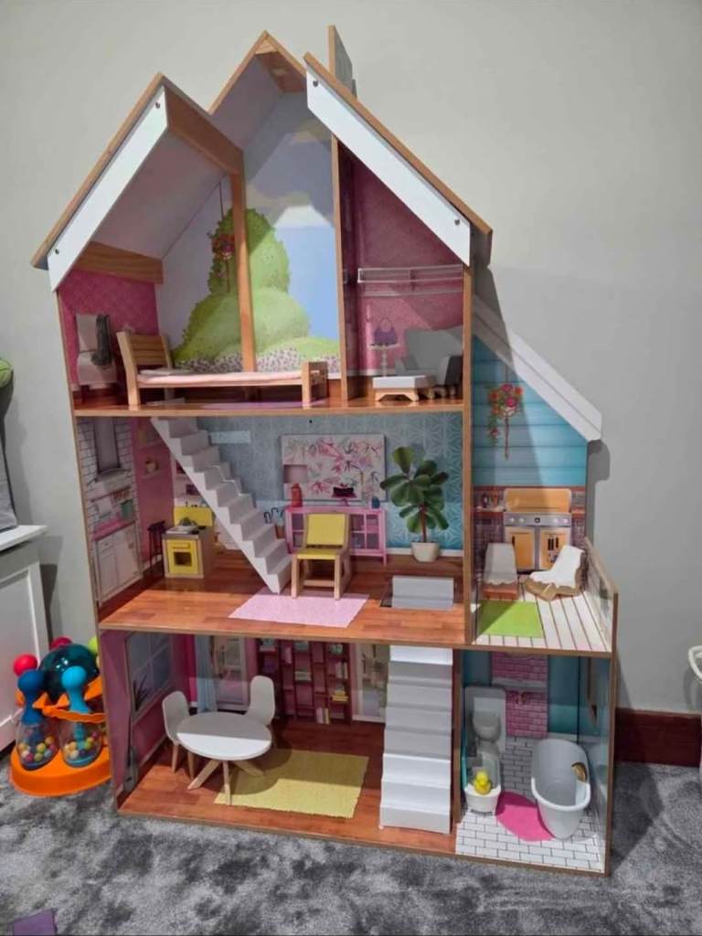 Large Wooden Dolls House with Furniture – Good Condition
