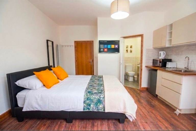 Private Studio | Bills Included | Near NMGH