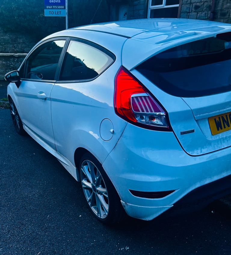 Ford, FIESTA, Hatchback, 2015, Manual, 998 (cc), 3 doors