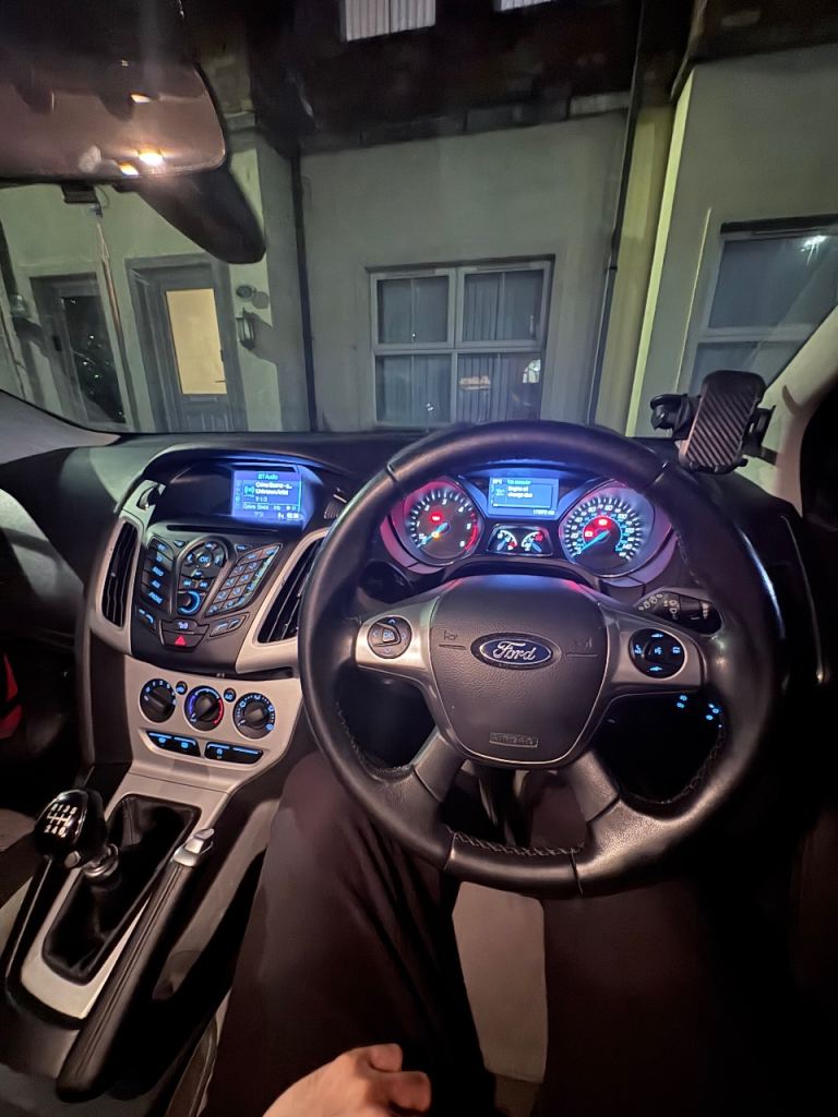 Ford, FOCUS, Hatchback, 2014, Manual, 1560 (cc), 5 doors