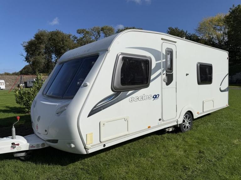 2010 STERLING ECCLES RUBY 90TH ANNIVERSARY 4 Berth fixed bed