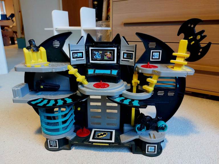 Imaginext Bat Cave toy set 